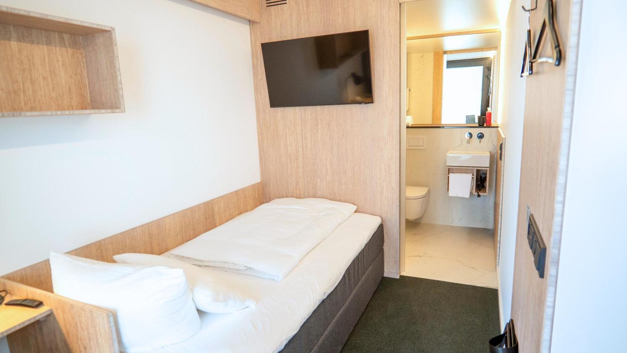 Tin Inn - Heinsberg - Das Hotel Aus Hochwertig Ausgebauten Ueberseecontainern Zewnętrze zdjęcie